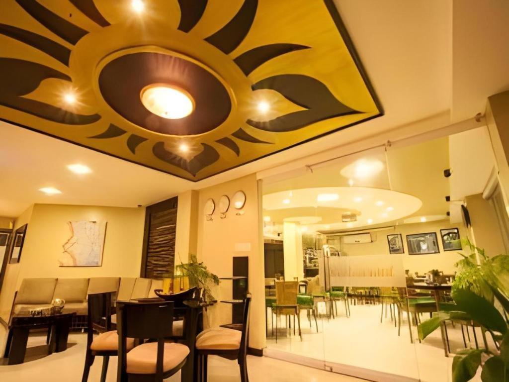 L Square Hotel Tarlac City Exteriér fotografie