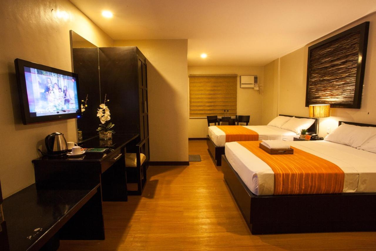 L Square Hotel Tarlac City Exteriér fotografie