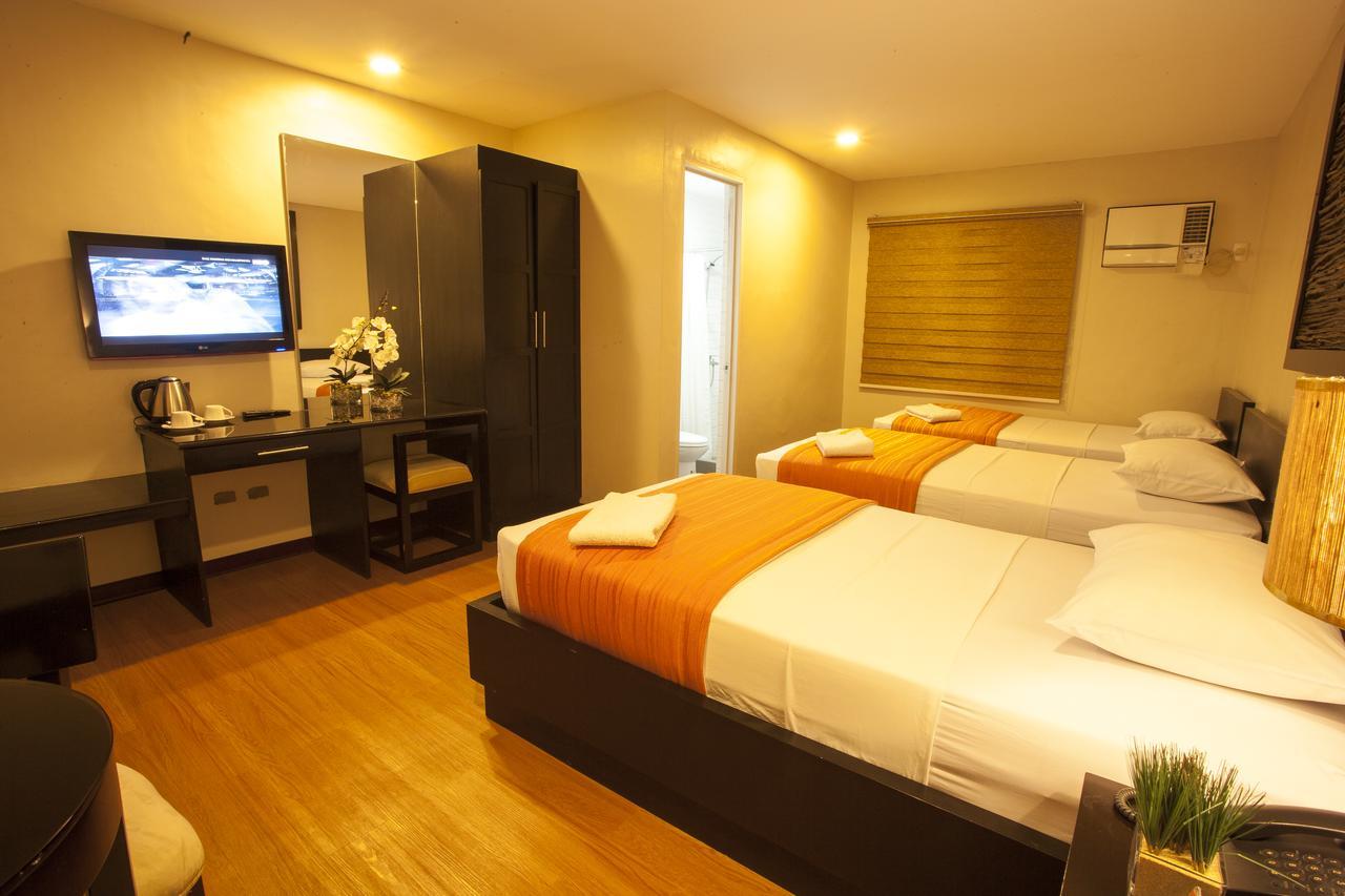 L Square Hotel Tarlac City Exteriér fotografie