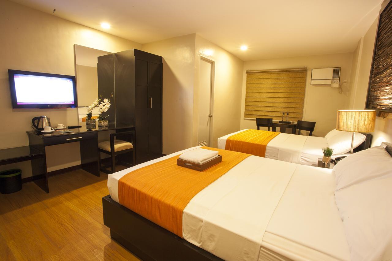 L Square Hotel Tarlac City Exteriér fotografie