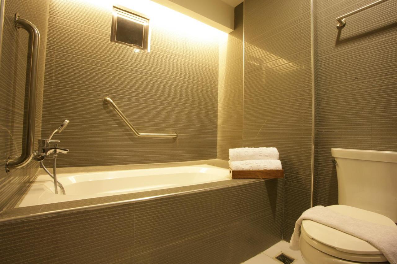 L Square Hotel Tarlac City Exteriér fotografie