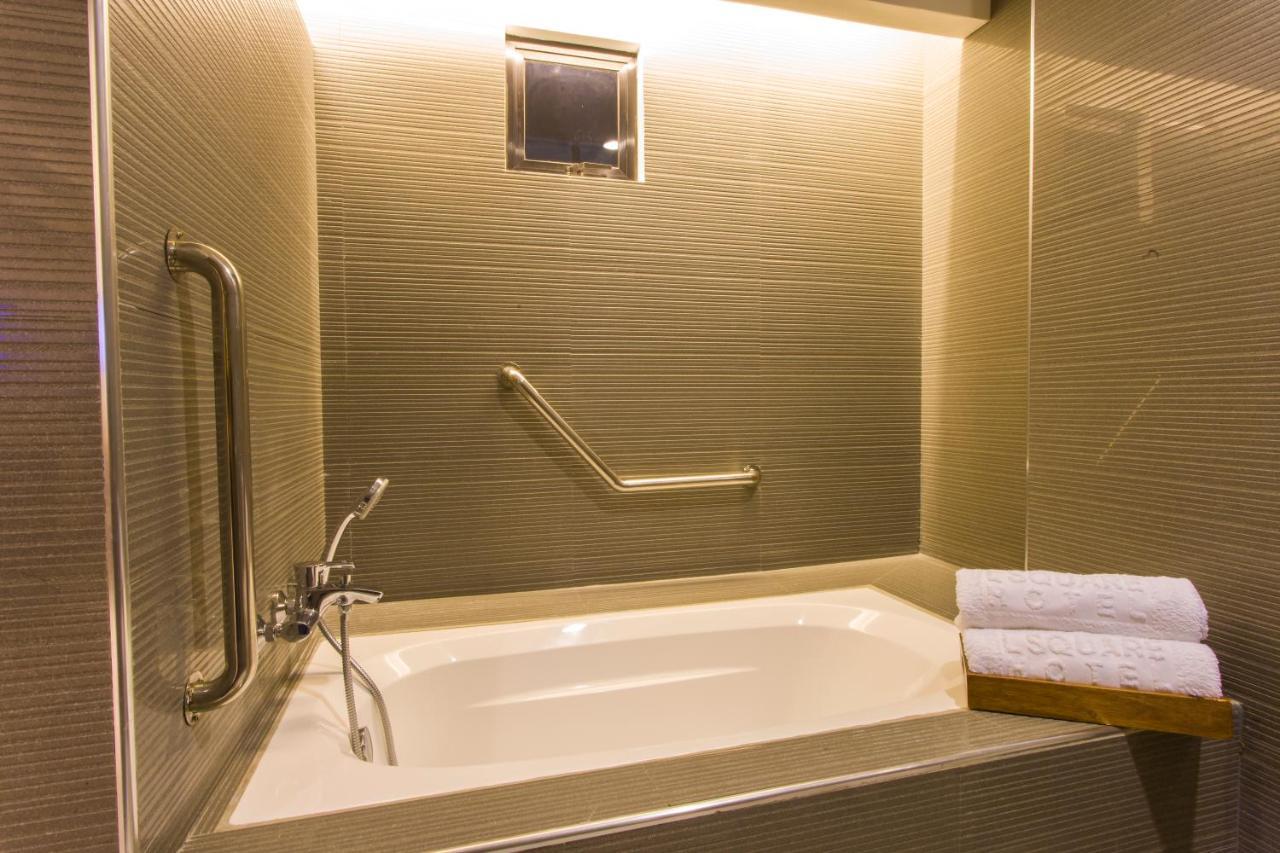 L Square Hotel Tarlac City Exteriér fotografie